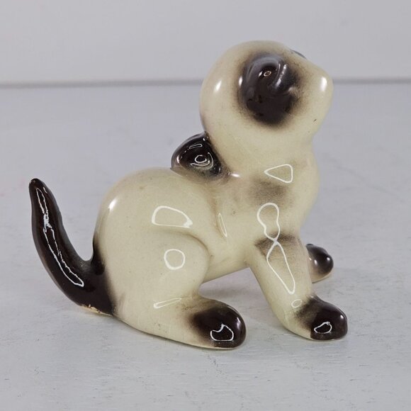 Vintage Ceramic Siamese Kitten Baby Cat Figurine Scratching - Picture 4 of 8